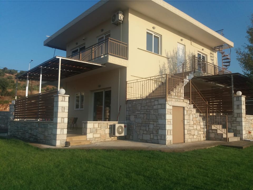 Property building, Garden