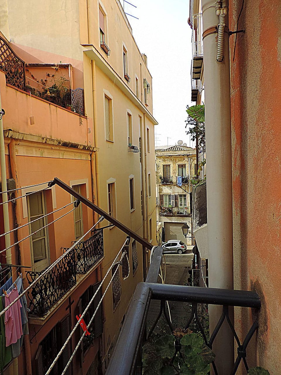 Property building, Neighbourhood, Balcony/Terrace, City view, Street view