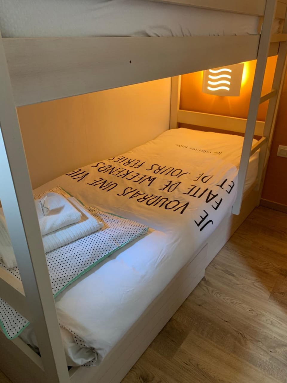bunk bed