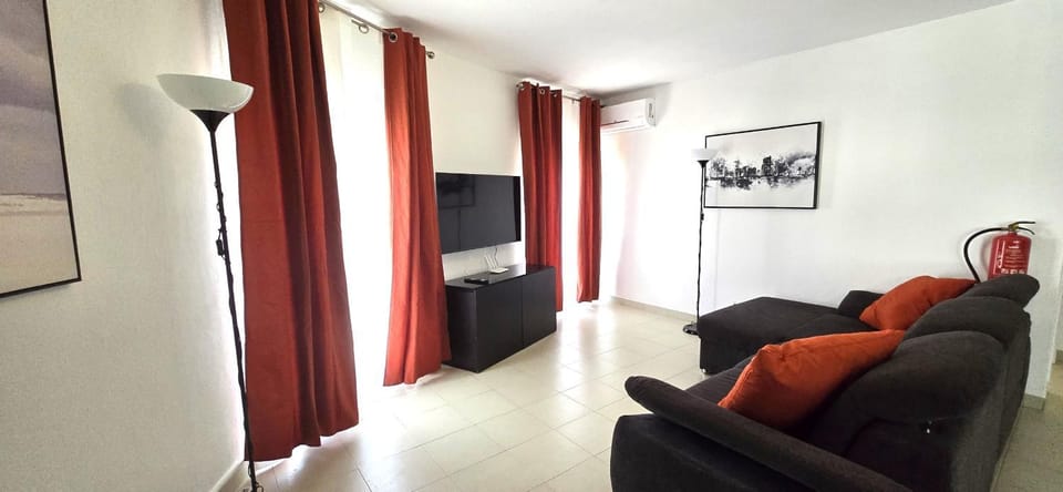 Communal lounge/ TV room, Living room