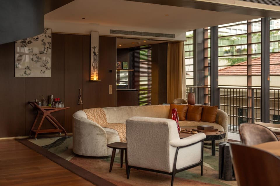 Living room, Seating area