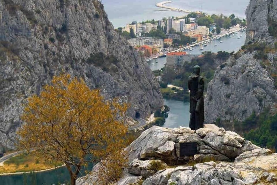 Sara apartment Punta Omis near sandy beach Apartment in Split-Dalmatia County