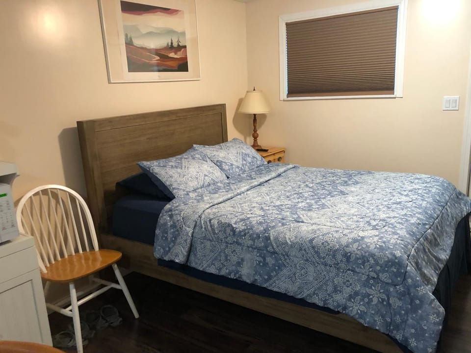 Shady Willow Guest House - SMALL Private Units for Tourists & Travellers Bed and Breakfast in Chilliwack
