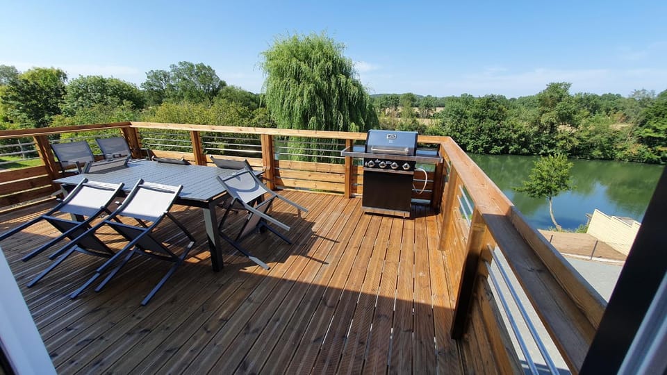 BBQ facilities, Balcony/Terrace