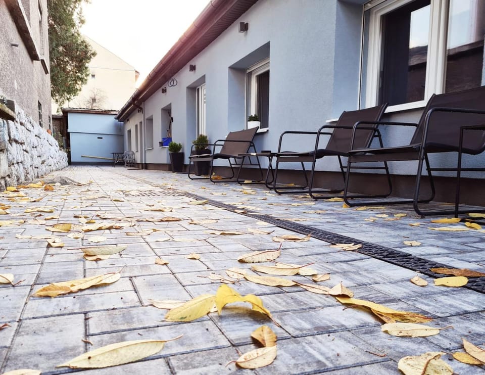 Patio, Balcony/Terrace