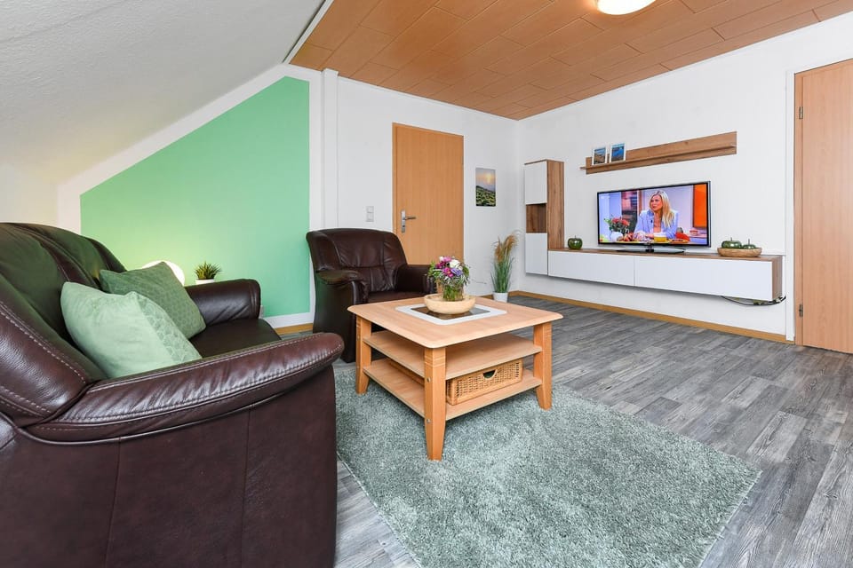 Kitchen or kitchenette, Living room, Seating area