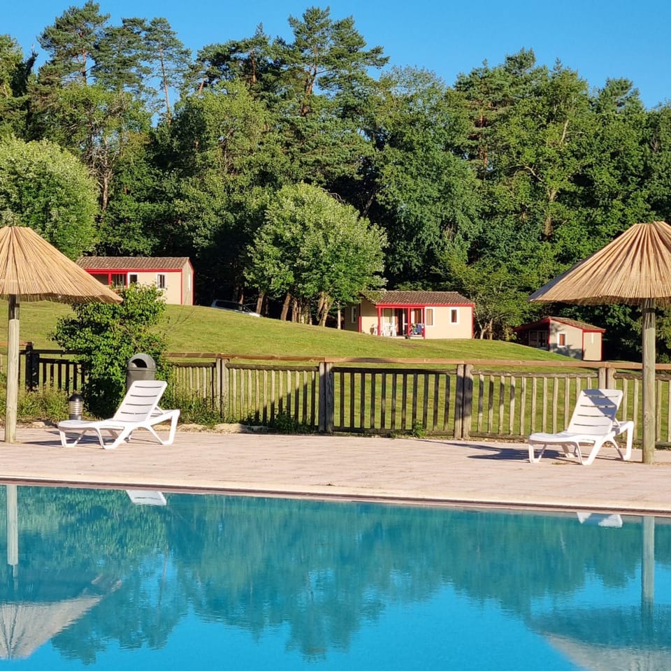La Forêt Enchantée Campground/ 
RV Resort in Nouvelle-Aquitaine