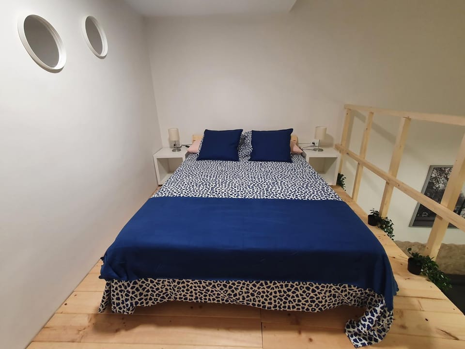 Triana 143 - WIFI Apartment in Seville