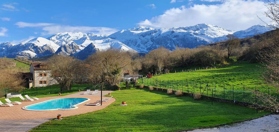 Refugio del Cares Country House in Asturias