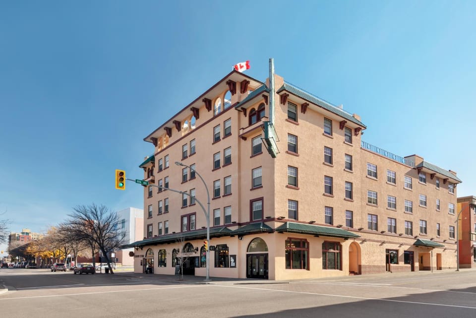 Property building, Facade/entrance