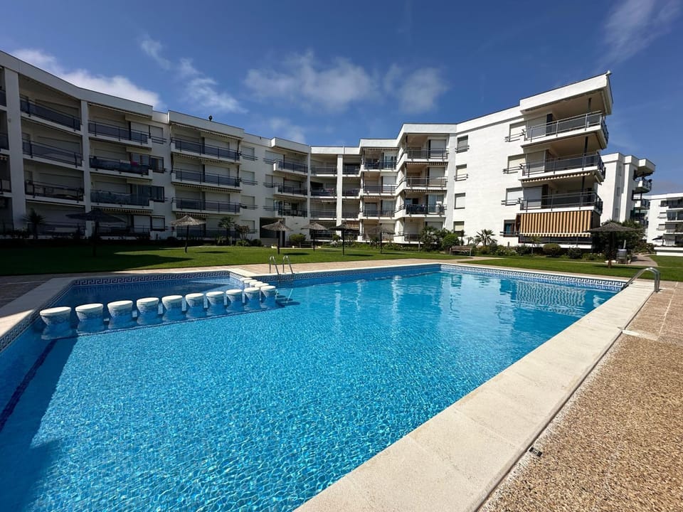 Apartamento completo frente al mar Apartment in Creixell