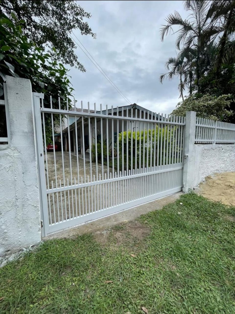 casa de praia em Itapoá SC a uma quadra da praia House in State of Santa Catarina