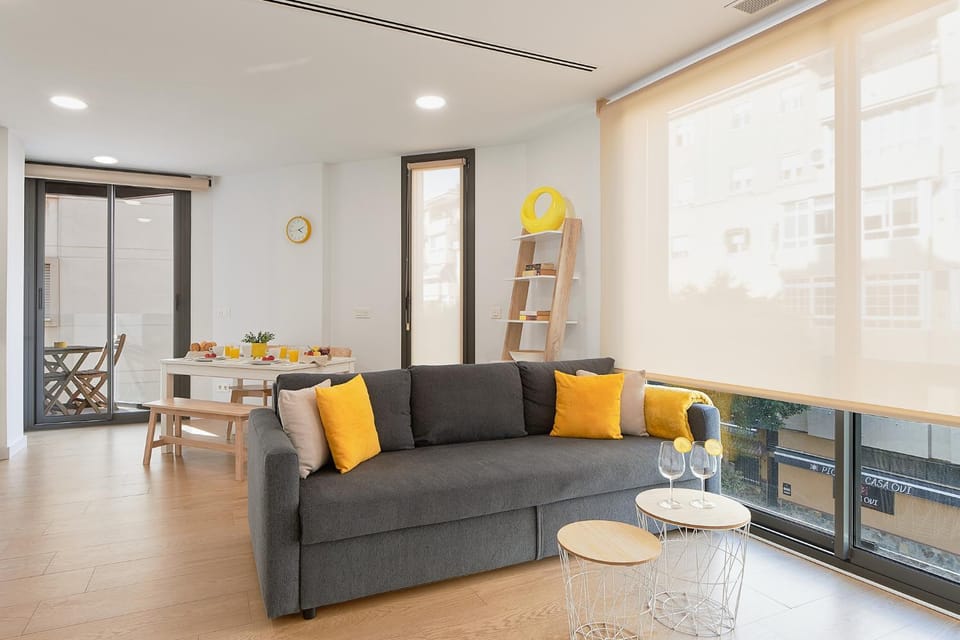 Living room, Dining area