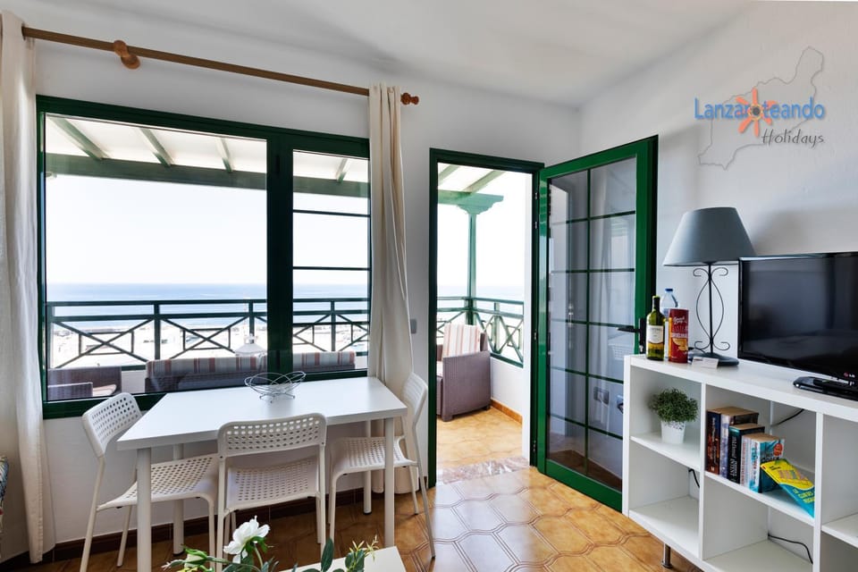 Balcony/Terrace, Living room