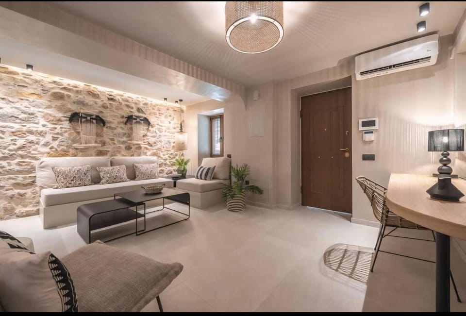 Apollonos 28 Luxury Suites Apartment in Athens