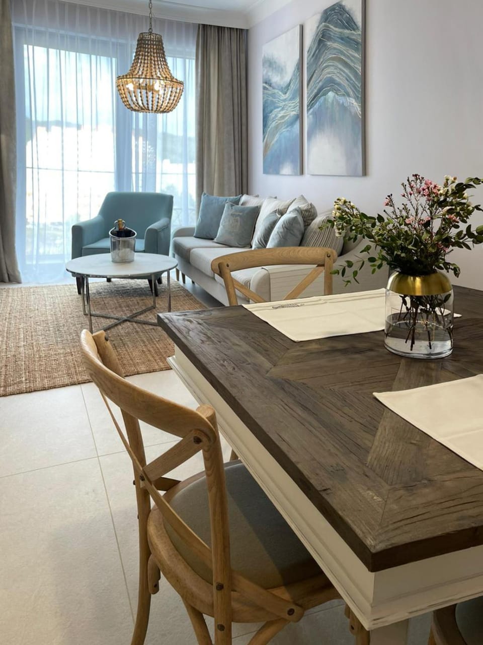 Living room, Dining area