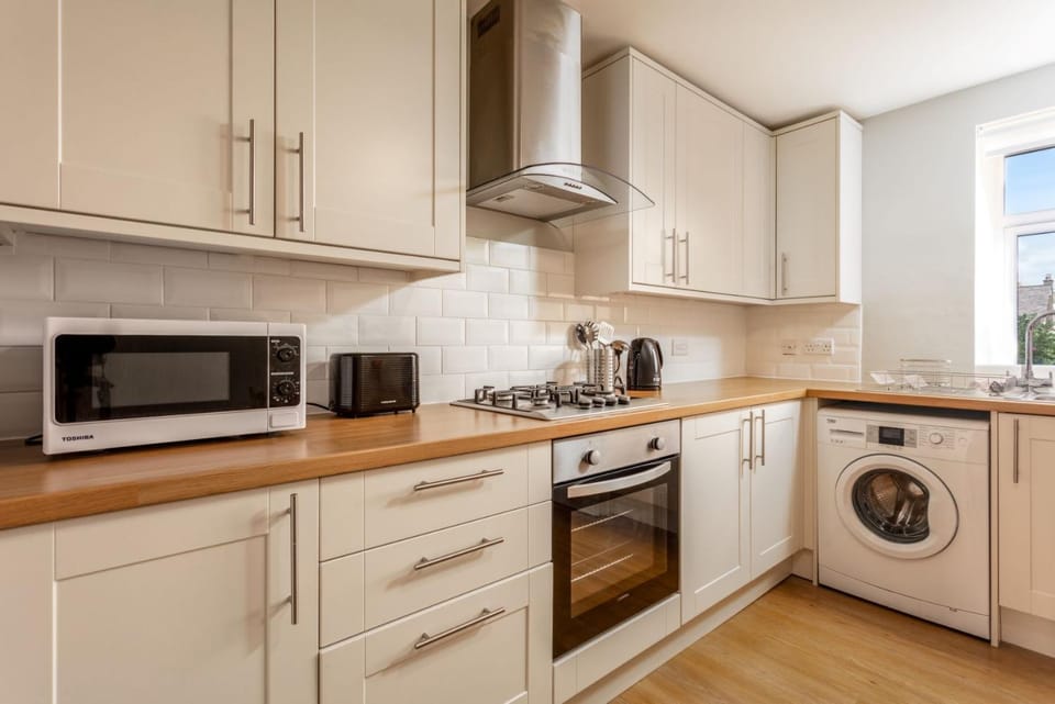 dishwasher, minibar, pet friendly, stove, toaster, washing machine, kitchen