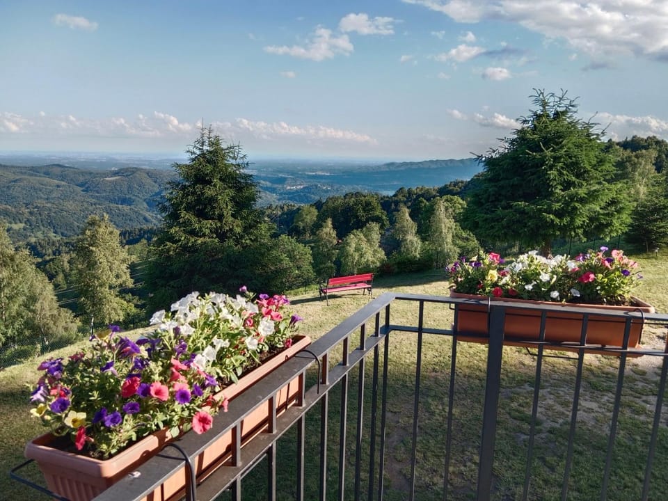 Baita Mael Nature lodge in Canton of Ticino