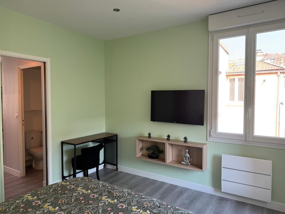 70m2 climatisé - Parking privé - Terrasse - 2 chambres - Lycée Roosevelt - Reims Arena Apartment in Reims