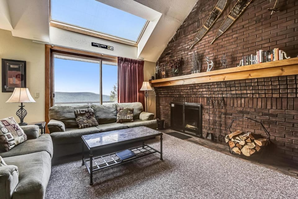 Sunrise Timberline K2 House in Mendon