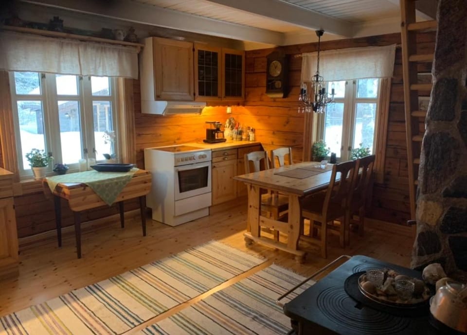 100 Years Old Norwegian Log House in Tromsø House in Troms Og Finnmark