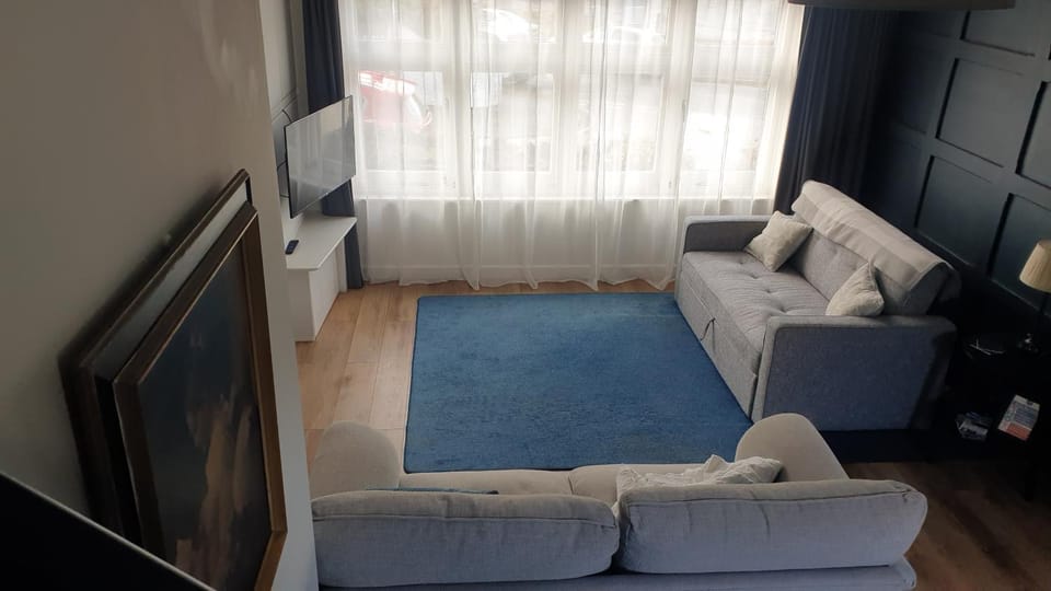 The Cube at No. 21. Modern & Stylish getaway. Apartment in Ilfracombe