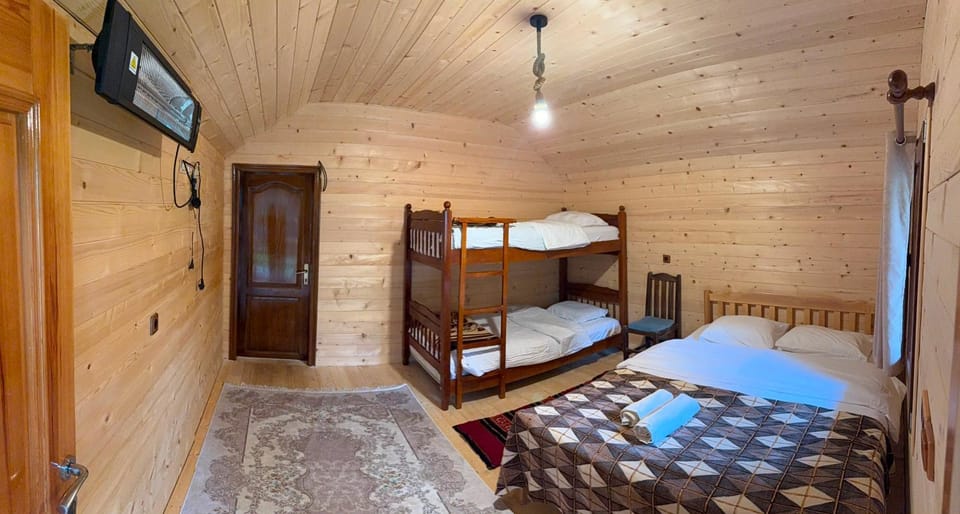 Guest house Hyrmet Demushi Bed and Breakfast in Montenegro