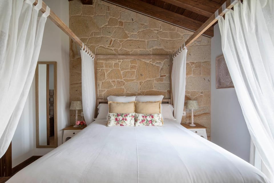 Fogar da Roda House in O Salnés