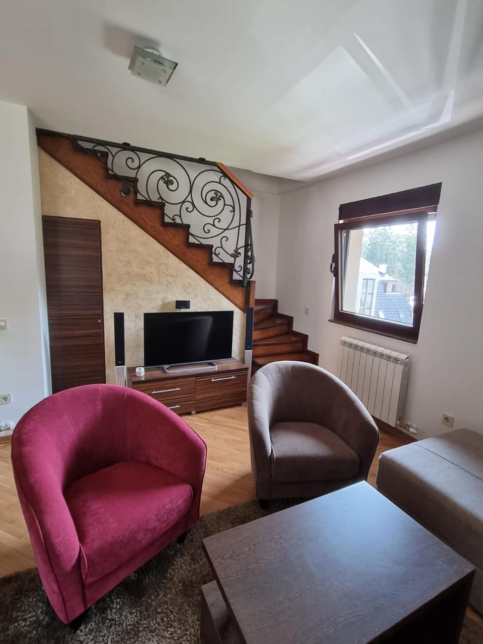 Living room, Seating area