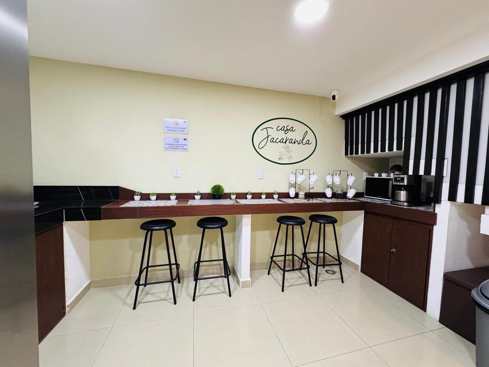 Kitchen or kitchenette, Kitchen or kitchenette