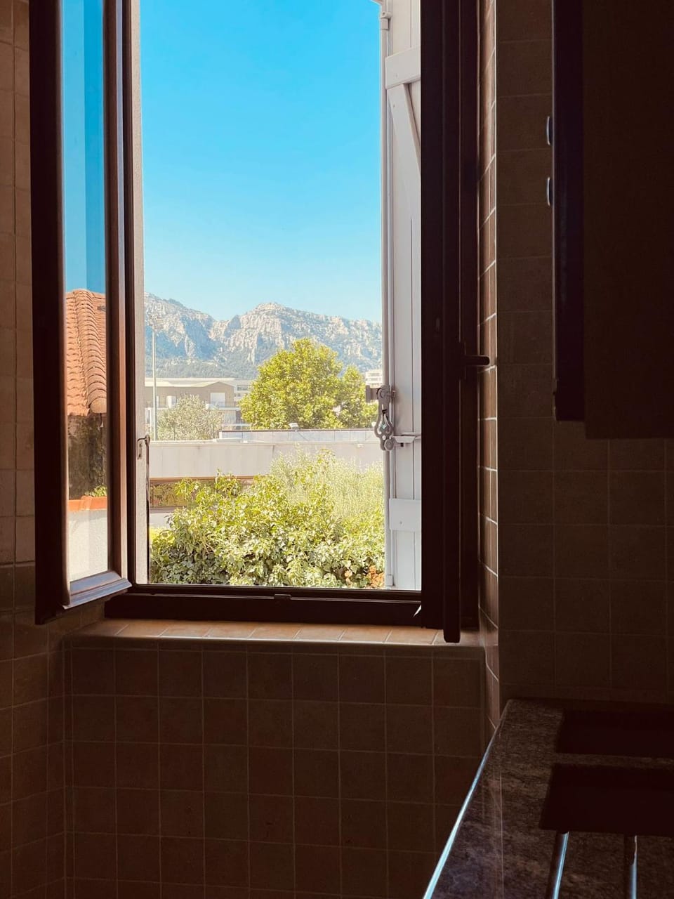 Appartement cosy T2 - 4 personnes -proche de la mer - 2 lits Apartment in Marseille