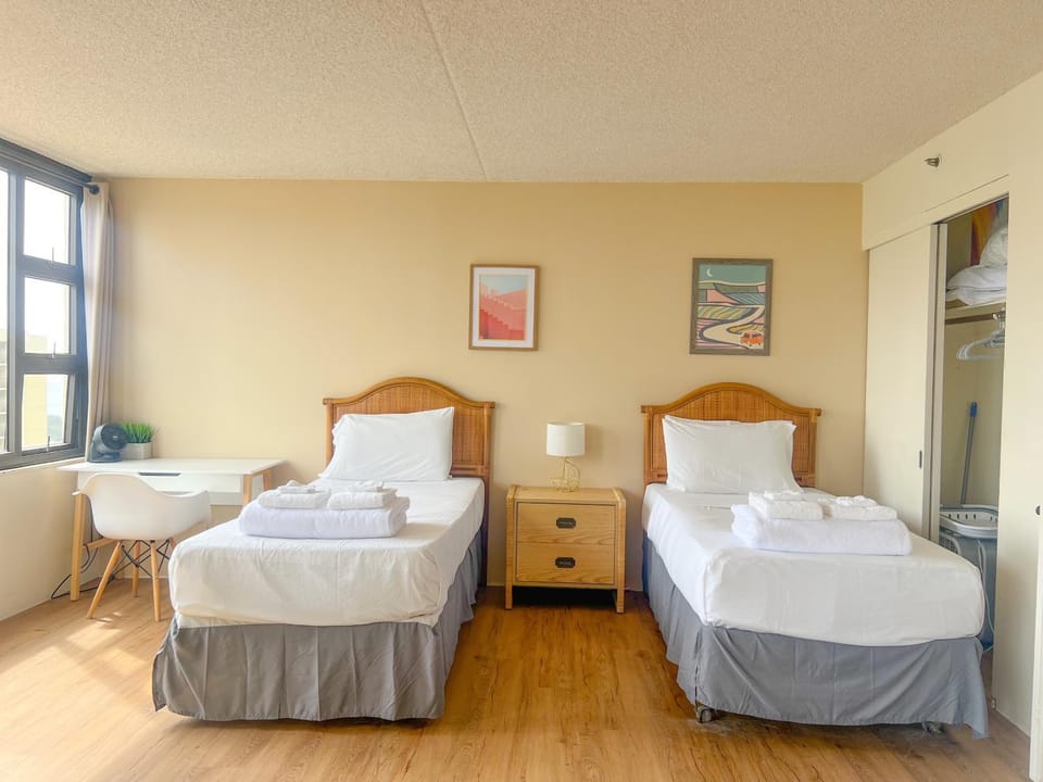 Welcoming Waikiki Banyan 1-Bedroom Apartment in Honolulu