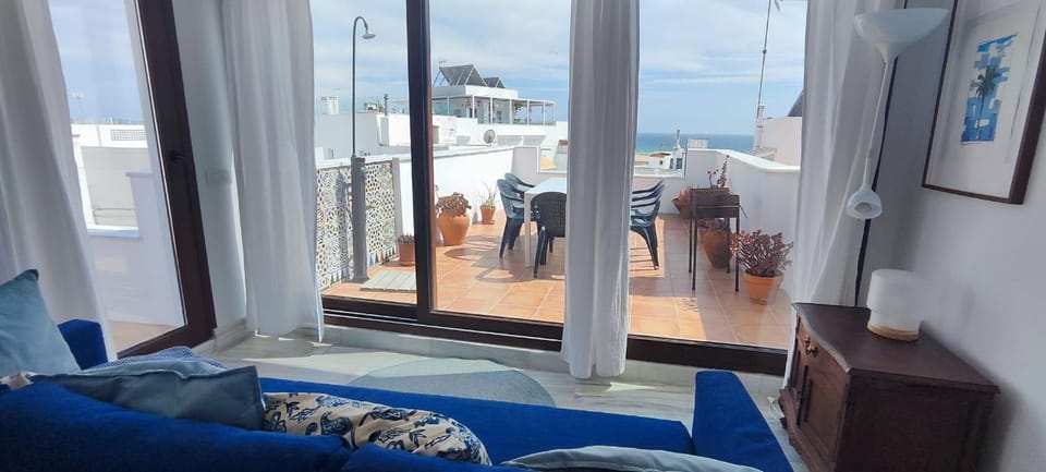 Ático dúplex tranquilo vistas al mar centro de Conil Apartment in Conil de la Frontera