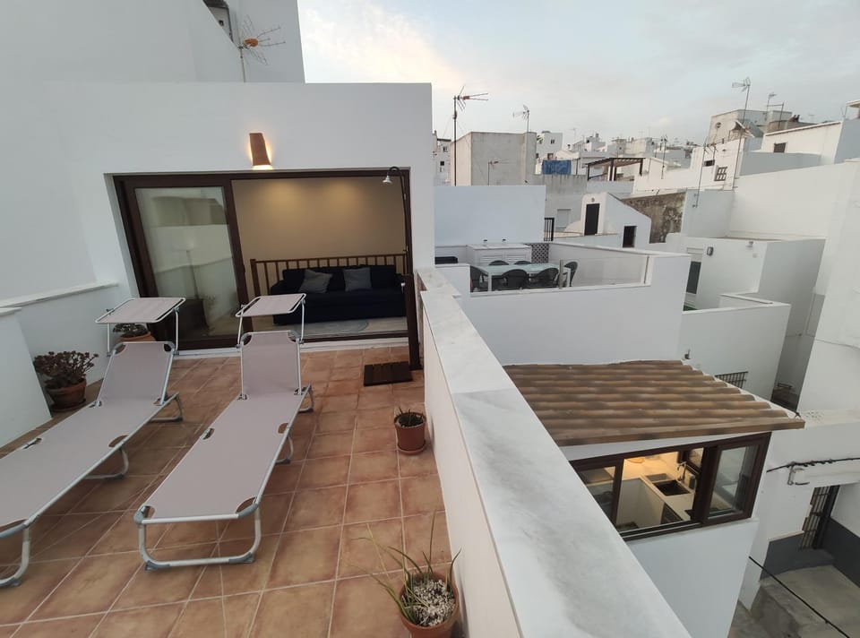 Ático dúplex tranquilo vistas al mar centro de Conil Apartment in Conil de la Frontera