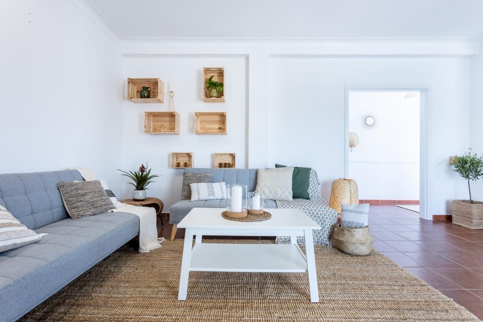 Living room, Seating area