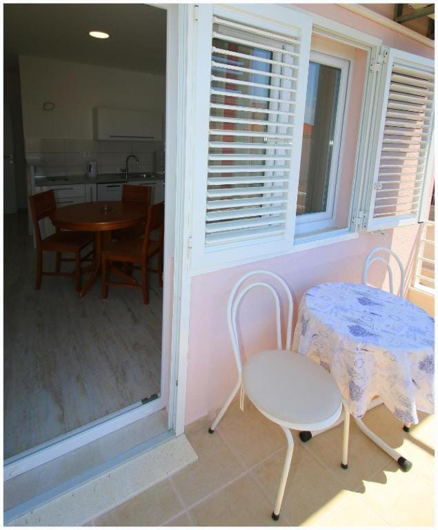 Balcony/Terrace, kitchen