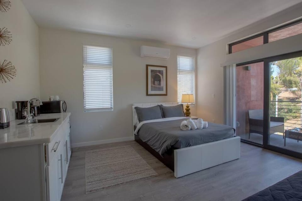 Cozy Studio next to San Diego DT and Balboa Park Inn in San Diego