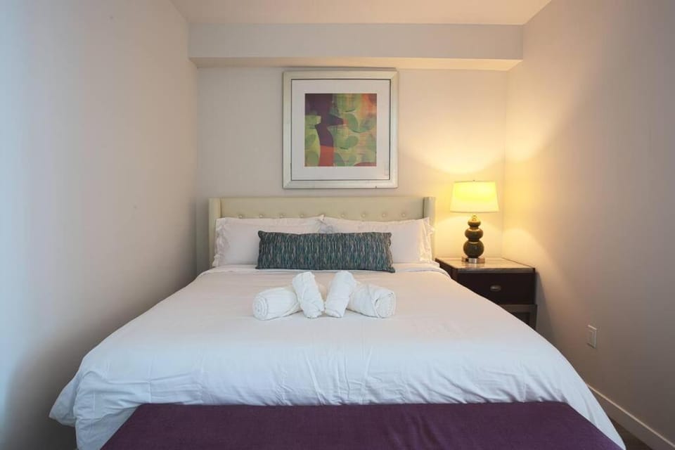 Spacious 1 Bedroom Apartment in Balboa Park Inn in San Diego
