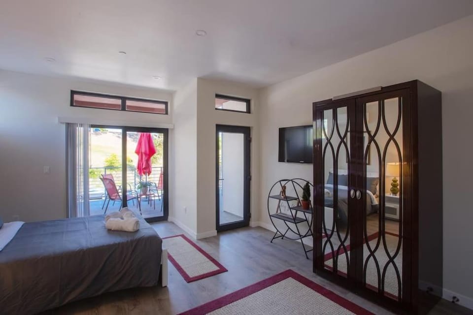 Spacious Studio with Incredible Balboa Park View Inn in San Diego