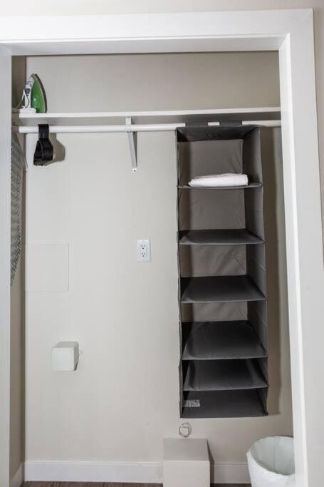 Studio with Large Balcony- San Diego Gateway Inn in San Diego