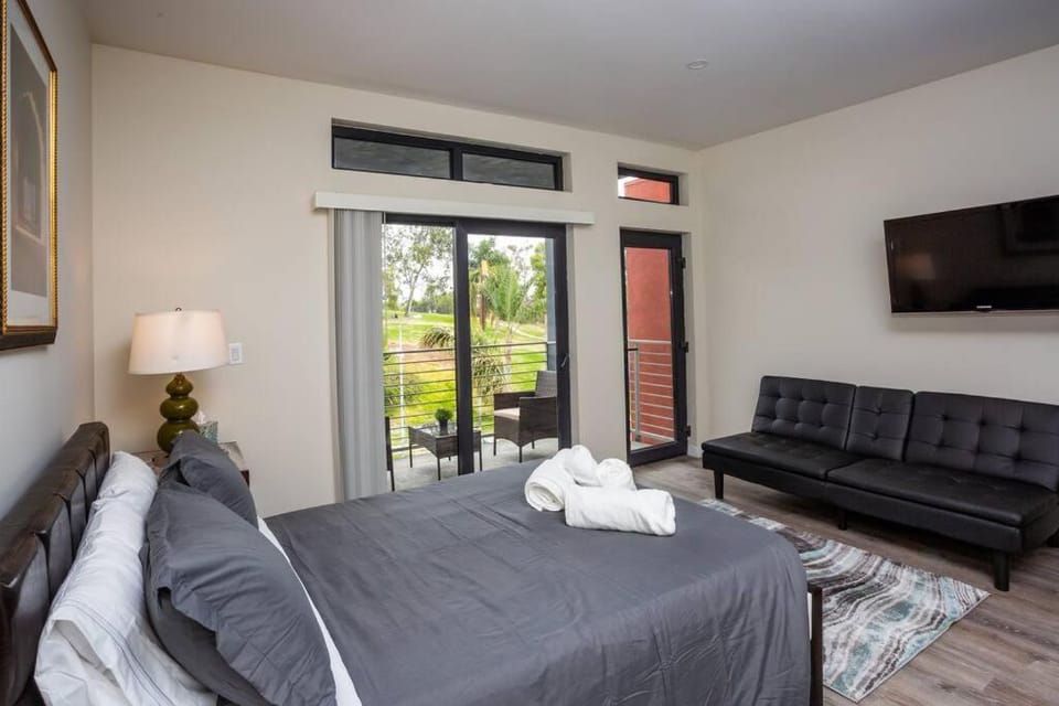 Explore San Diego-Balboa Park-Little Italy-Gaslamp Inn in San Diego
