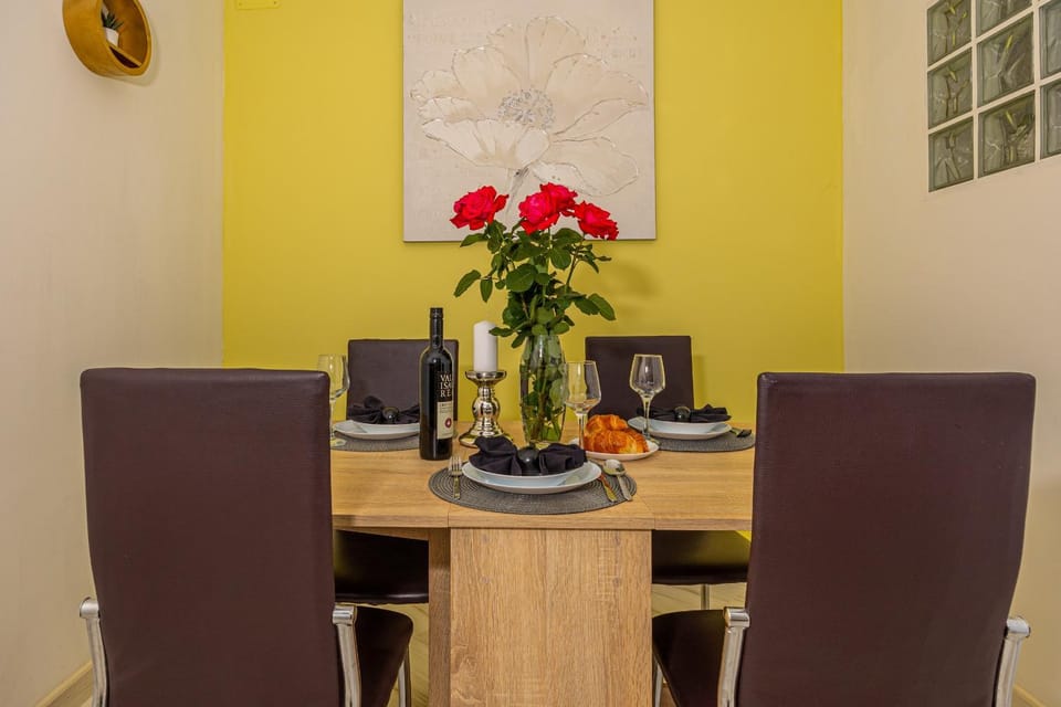 Holiday home Dusak with swimming pool and jacuzzi Apartment in Primorje-Gorski Kotar County