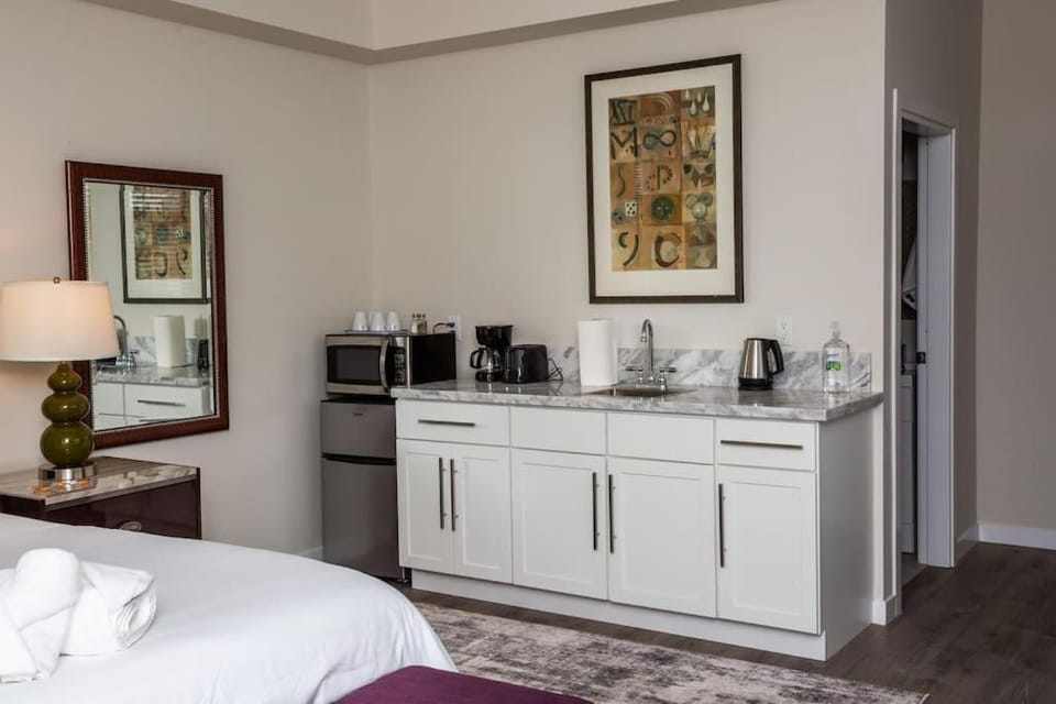 Next to San Diego Downtown - Cali King Size Studio Inn in San Diego