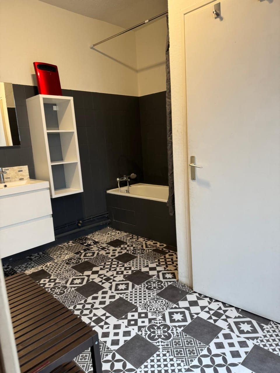 T4 spacieux dans quartier le plus animé de Perpignan idéal pour visa pour l’image Apartment in Perpignan