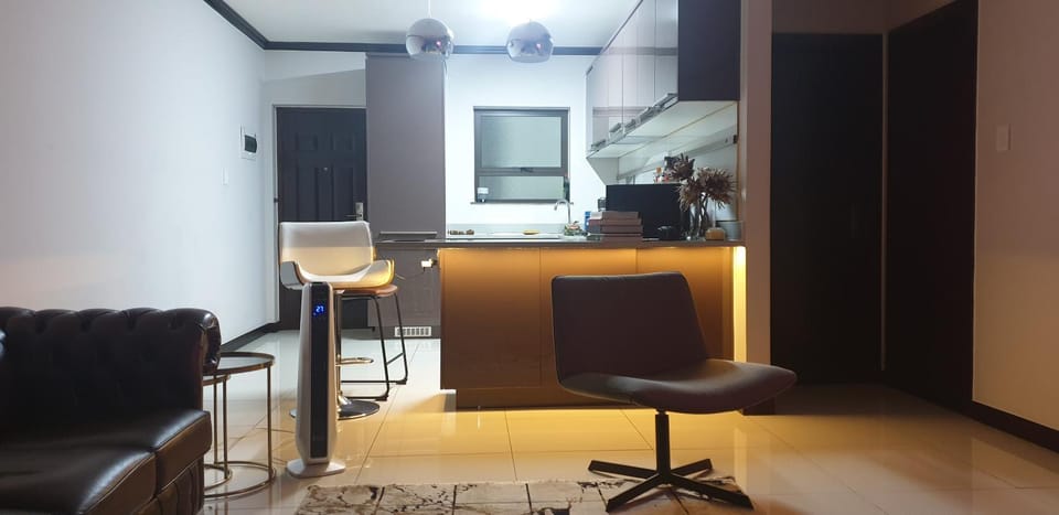 Hotel-styled apartment Spare room shared space Fourways Apartment in Sandton