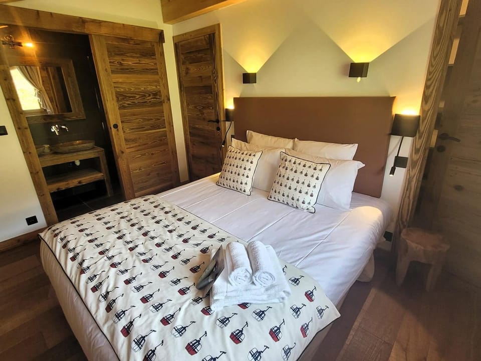 Chalet de luxe aux Gets avec jacuzzi et animaux admis, proche pistes - FR-1-598-89 Chalet in Les Gets