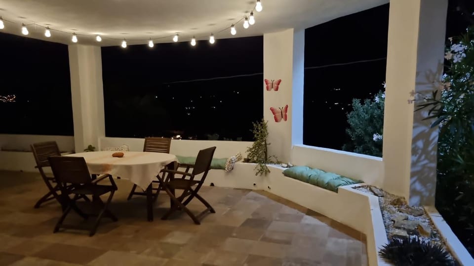 Le Farfalle House in Porto Istana