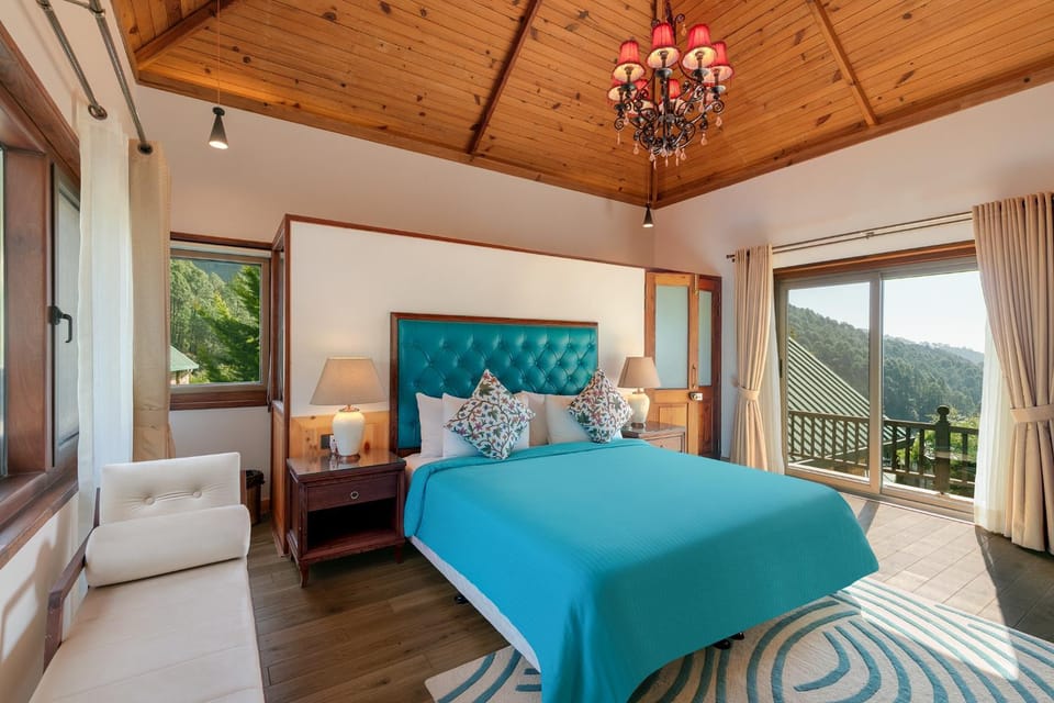 Bed, Natural landscape, Balcony/Terrace, Mountain view