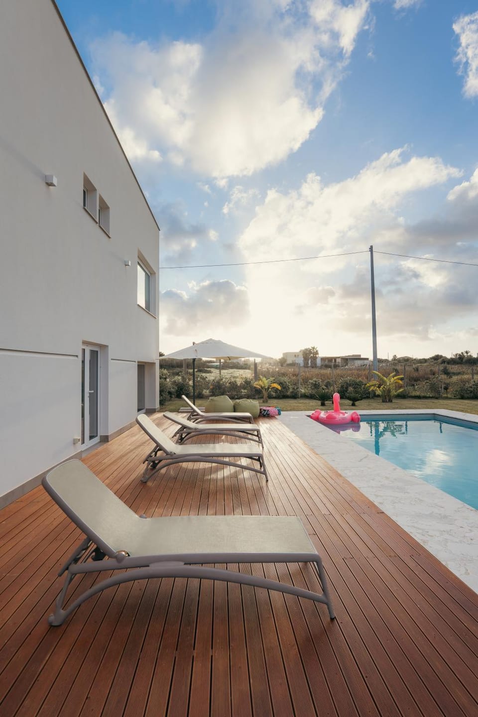 Property building, Swimming pool