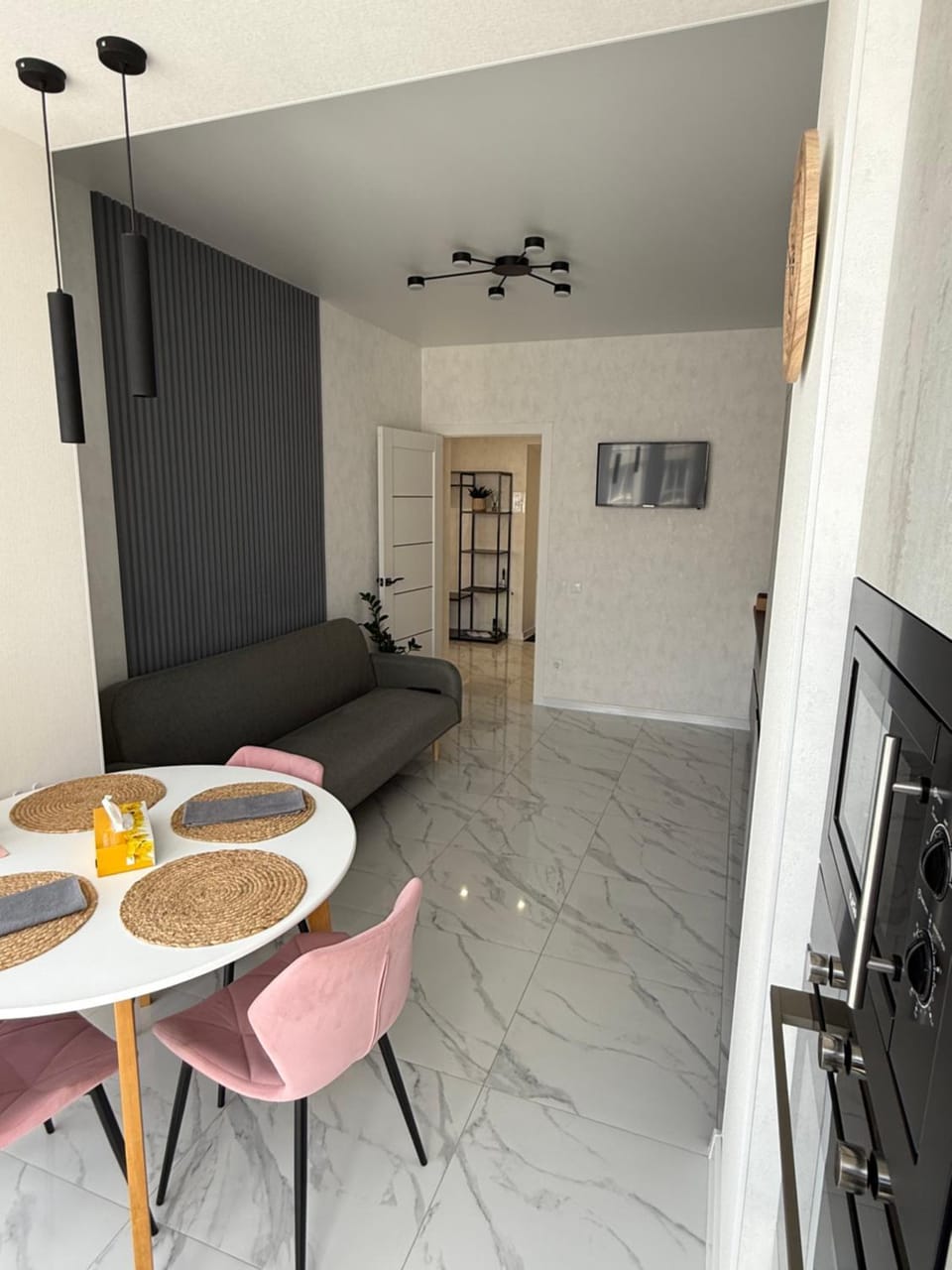 TV and multimedia, Dining area